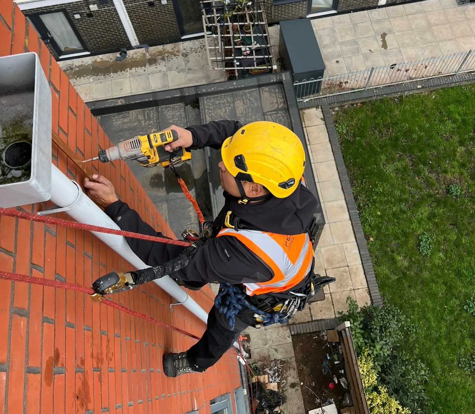 Rope-Access-in-London-Maintenance-3